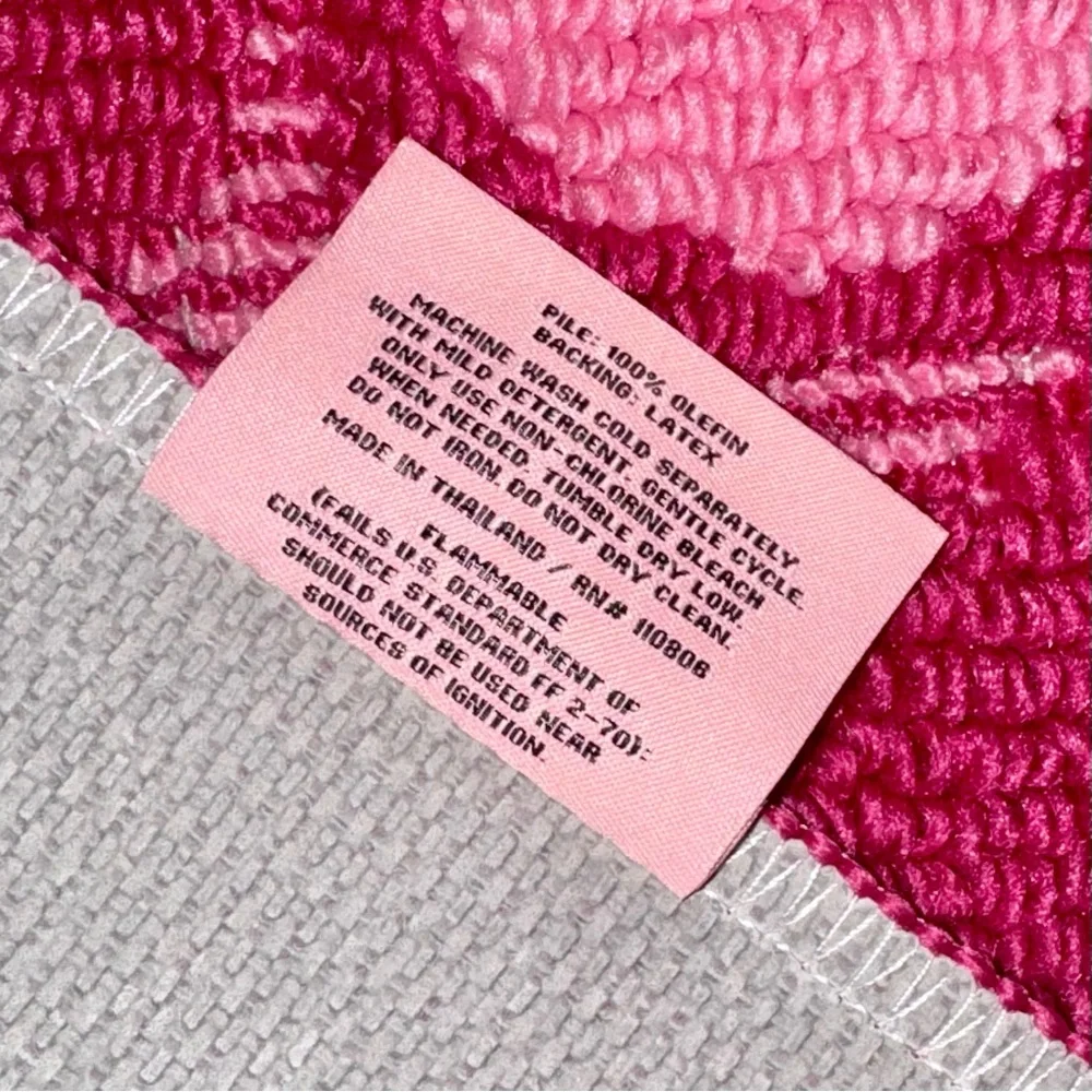 **SOLD** Juicy Couture Home Valentine’s Day Decor Hot Pink Hearts Accent Rug - Picture 5 of 7